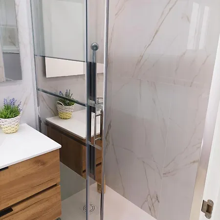 Marti, 7-38 דירה