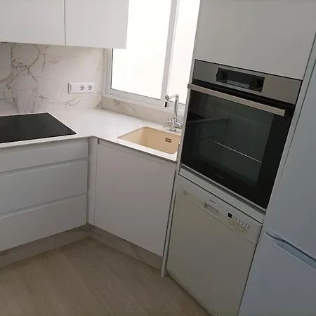 Marti, 7-38 קויירה